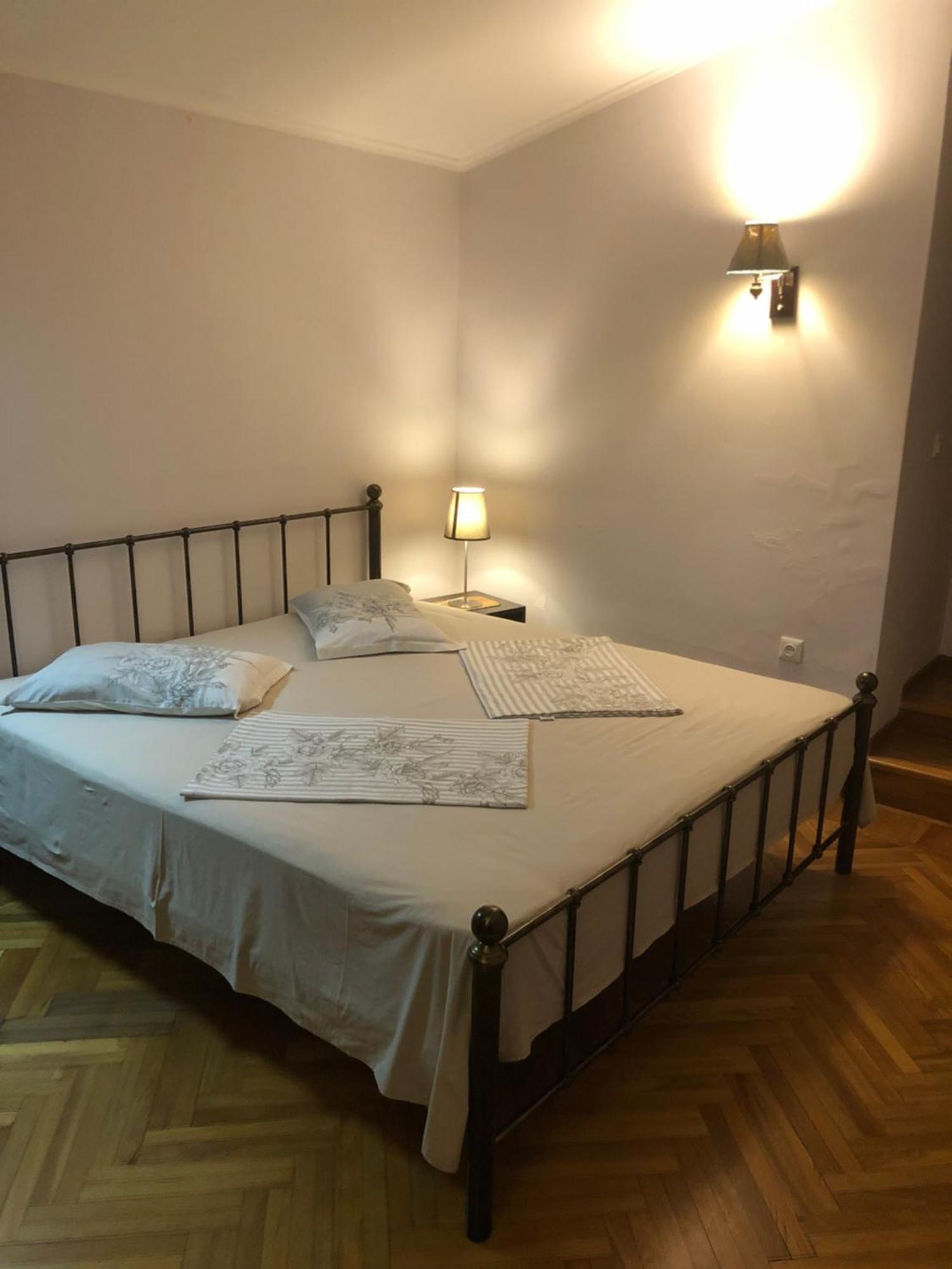 Cozy Guest House In Old Batoemi Buitenkant foto