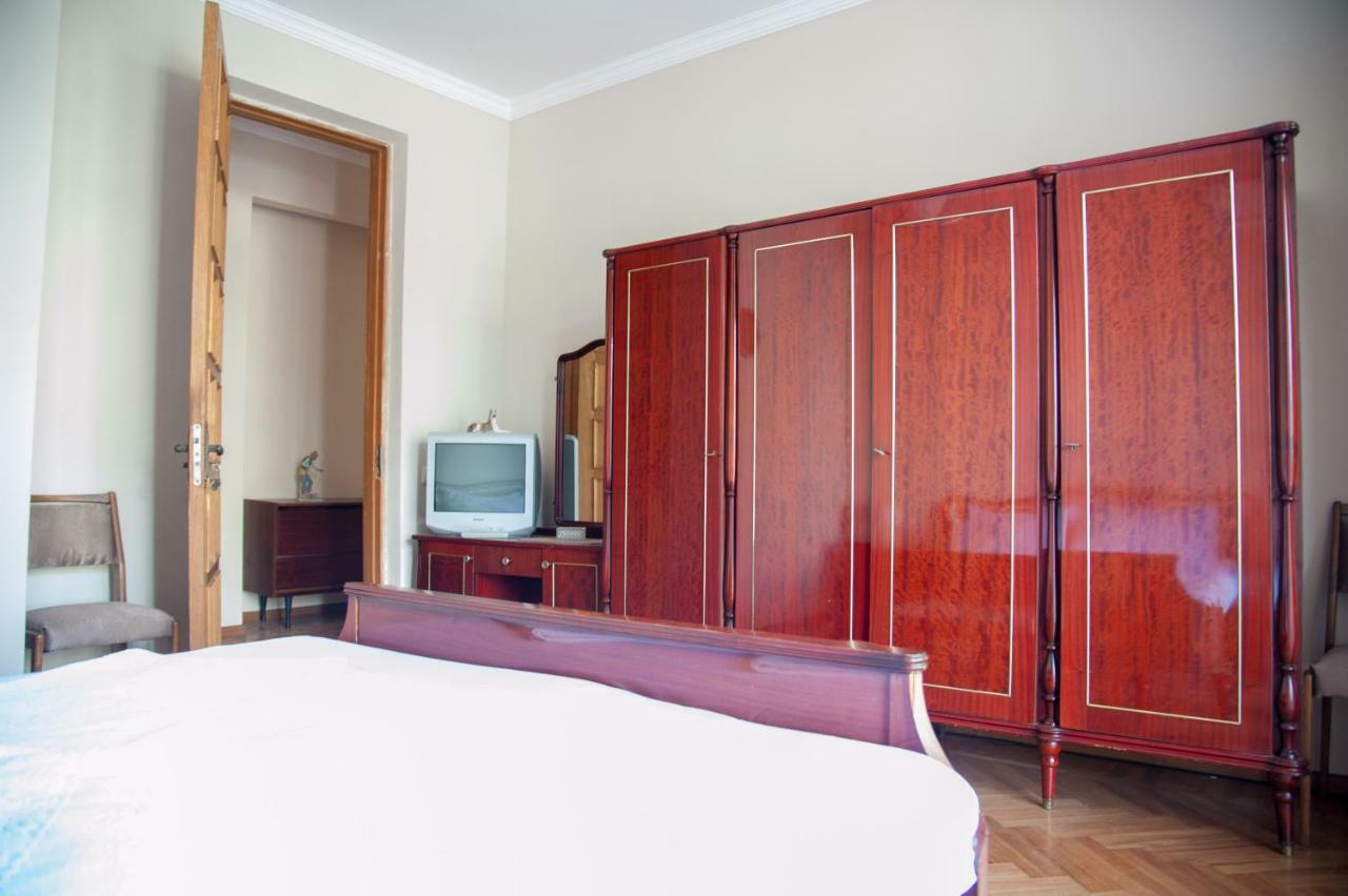 Cozy Guest House In Old Batoemi Buitenkant foto